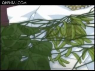 Hentai lesbo puppe erwischt essen muschi wird gefickt bis orgasmus